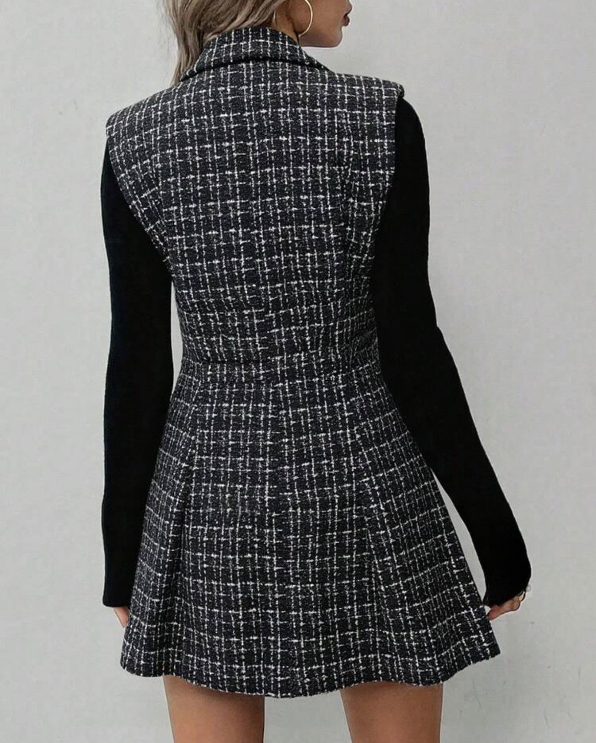 Unbranded Black & White Set